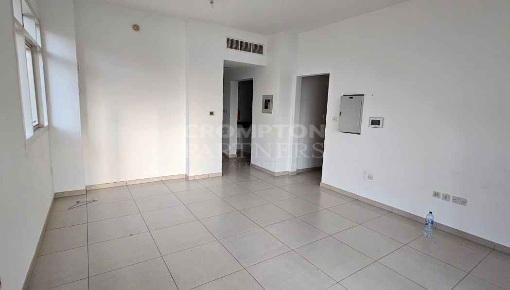 Terrace Apartment | Pool View | Ready to Move - Photo 5