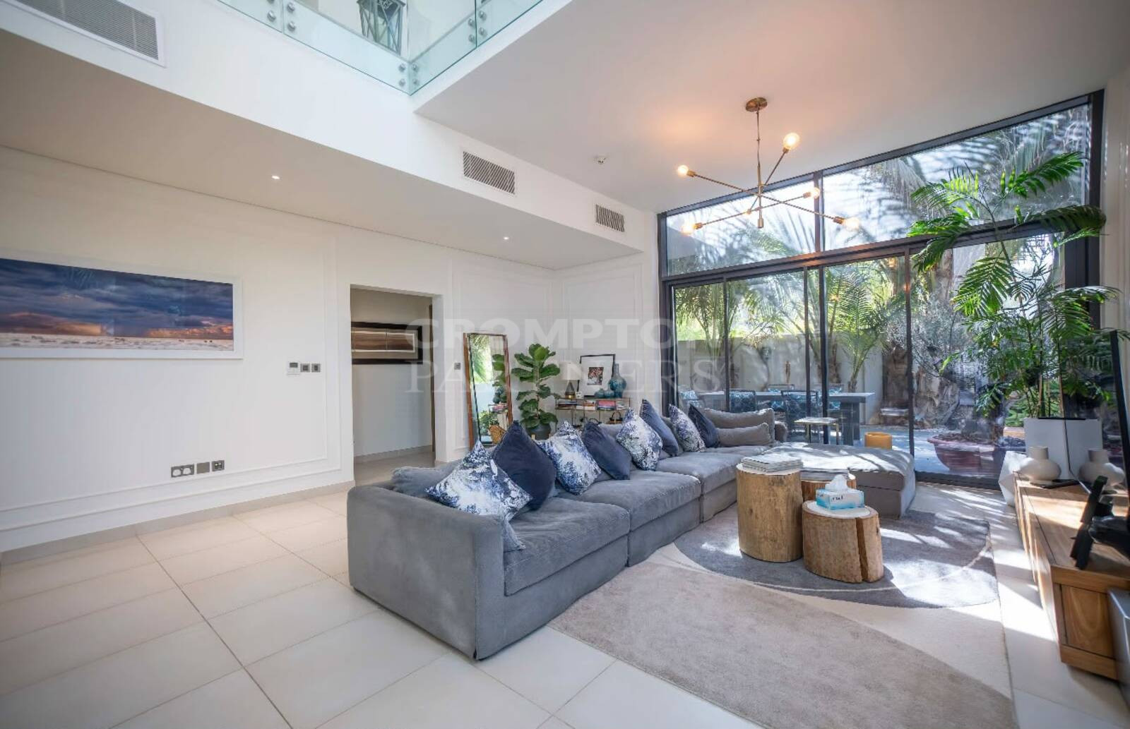 Single Row | Large Pool | Owner Occupied - Photo 3