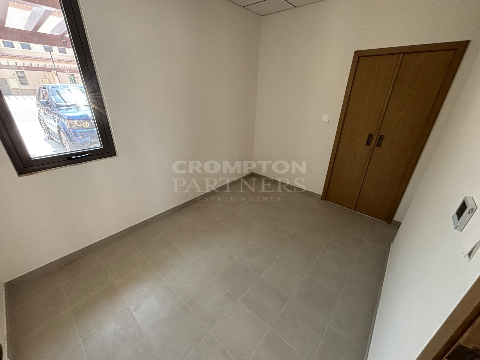 Double Row|Owner Occupied|Premium Facilities - Photo 4