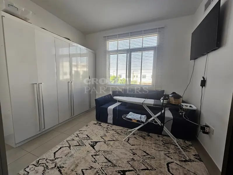 Corner 2 bedroom| Additional Room| Private Garden - Photo 5