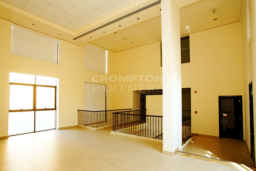 Spacious | Great Location | Excellent Family Home - Photo 2
