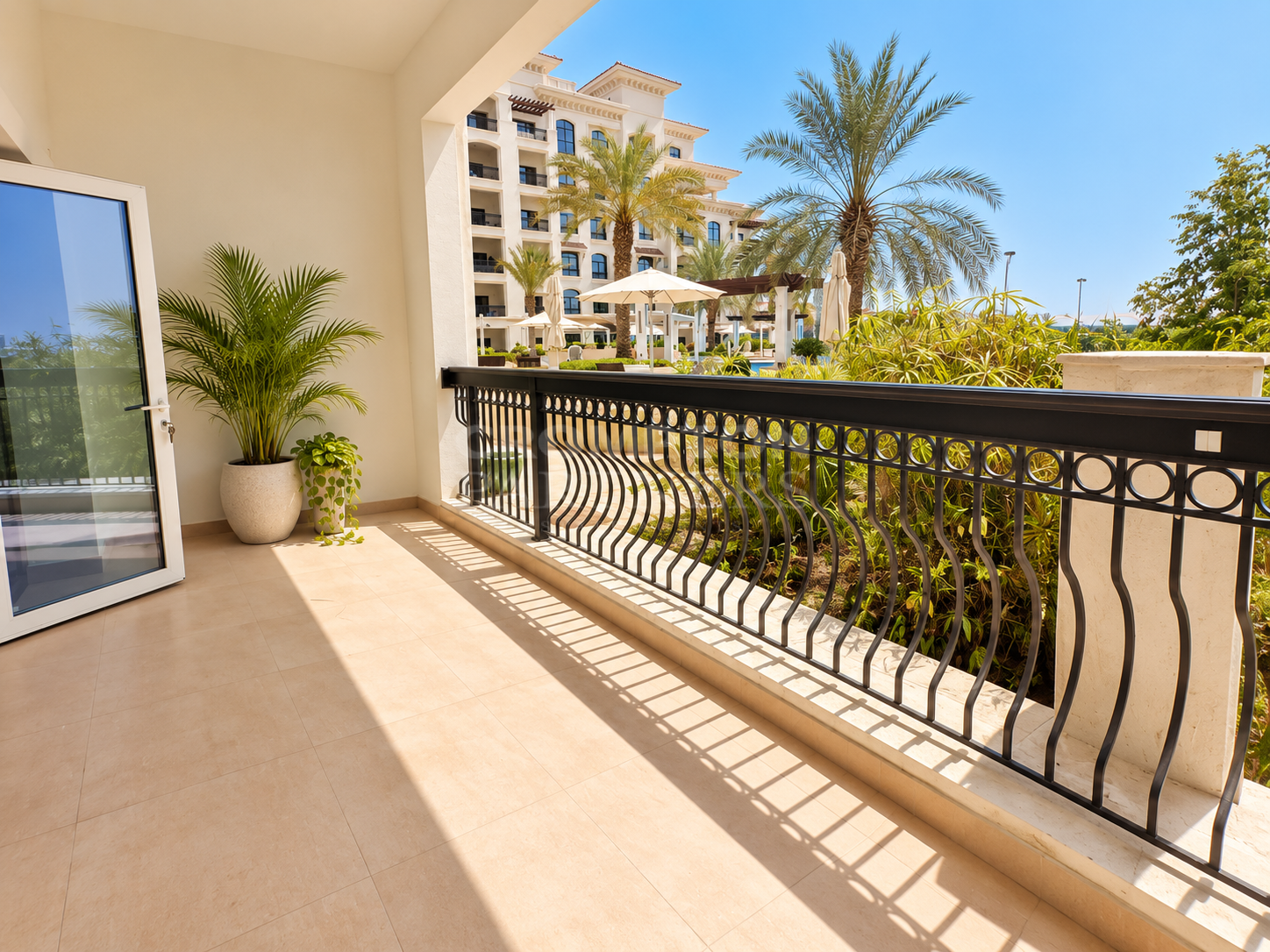 Rare 3BR+M Corner Home | Full Golf View | Vacant - Photo 4