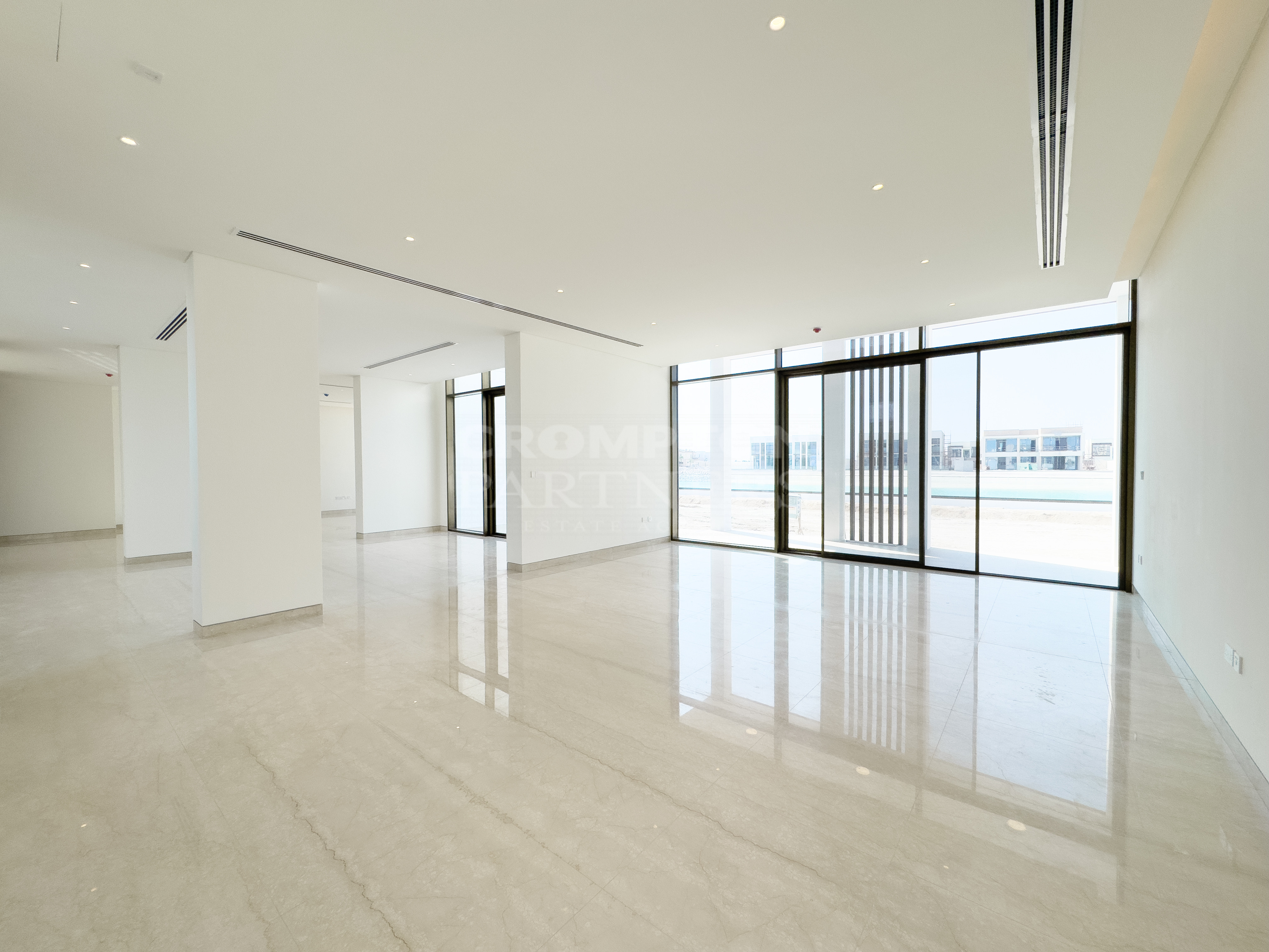 Waterfront Villa | Full Sea view | New and Ready - Photo 3