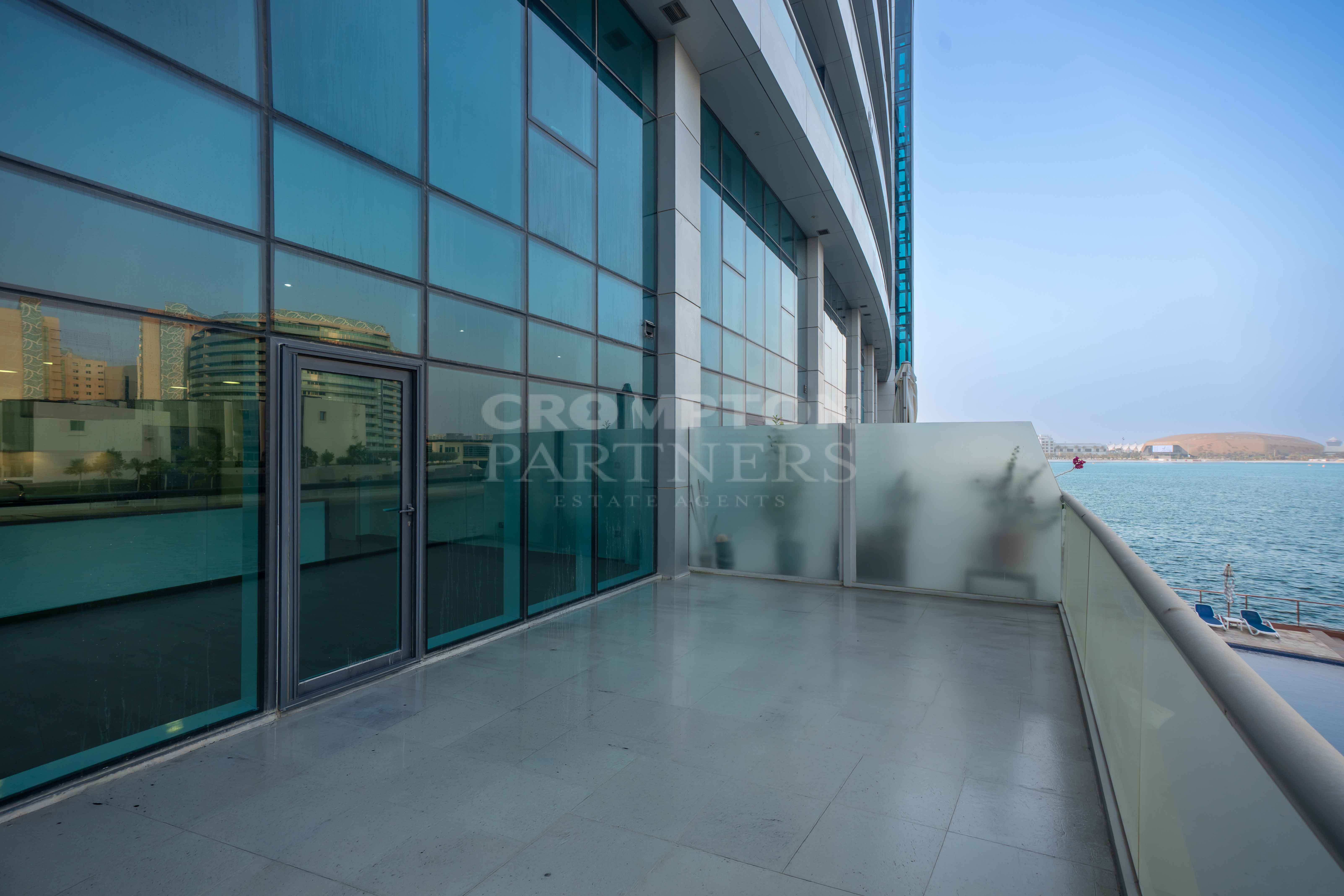 Full Sea View | VACANT | Renovated | Duplex - Photo 4