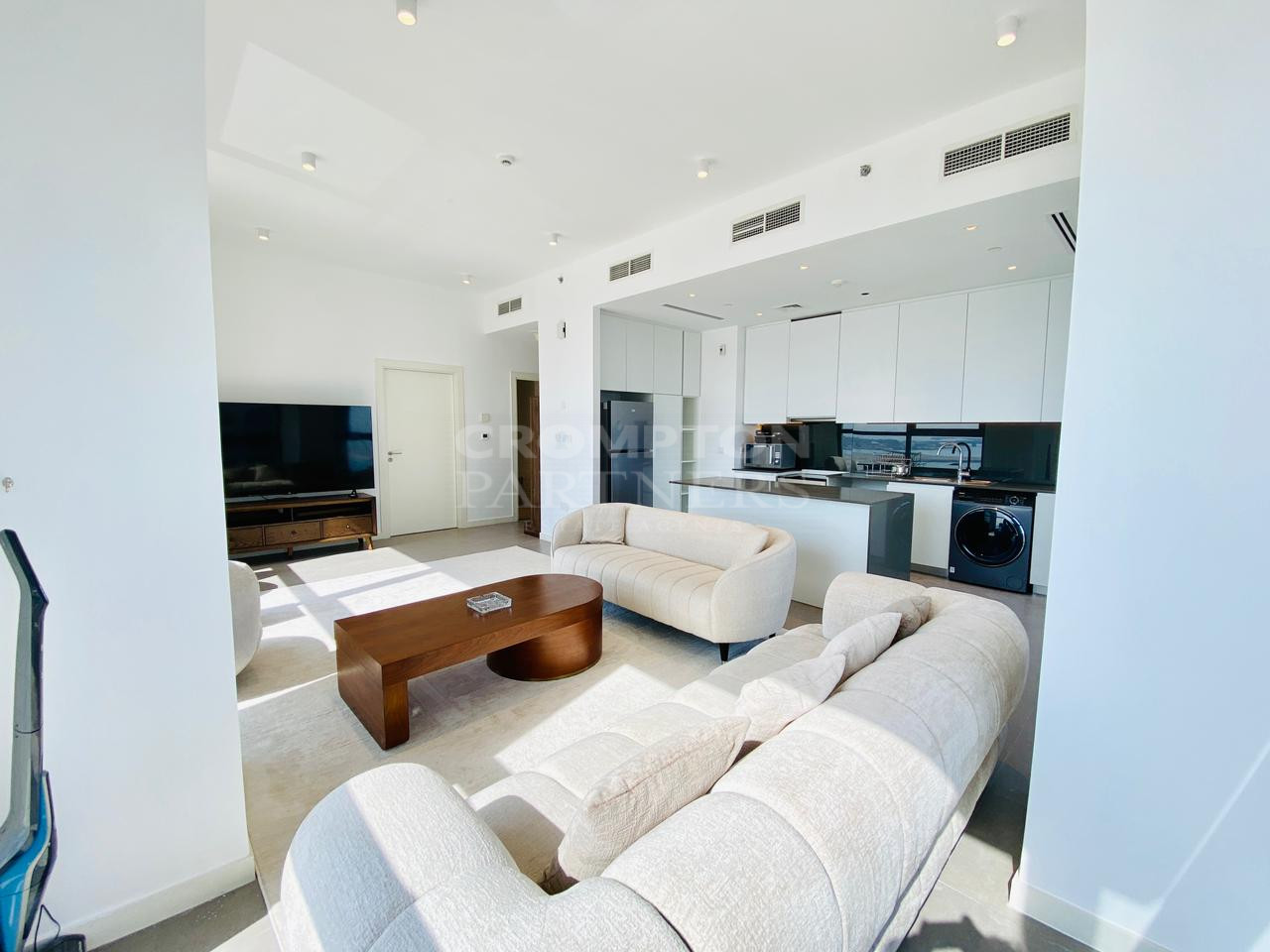 Mesmerizing | Furnished | Sea Views | Vacant - Photo 5