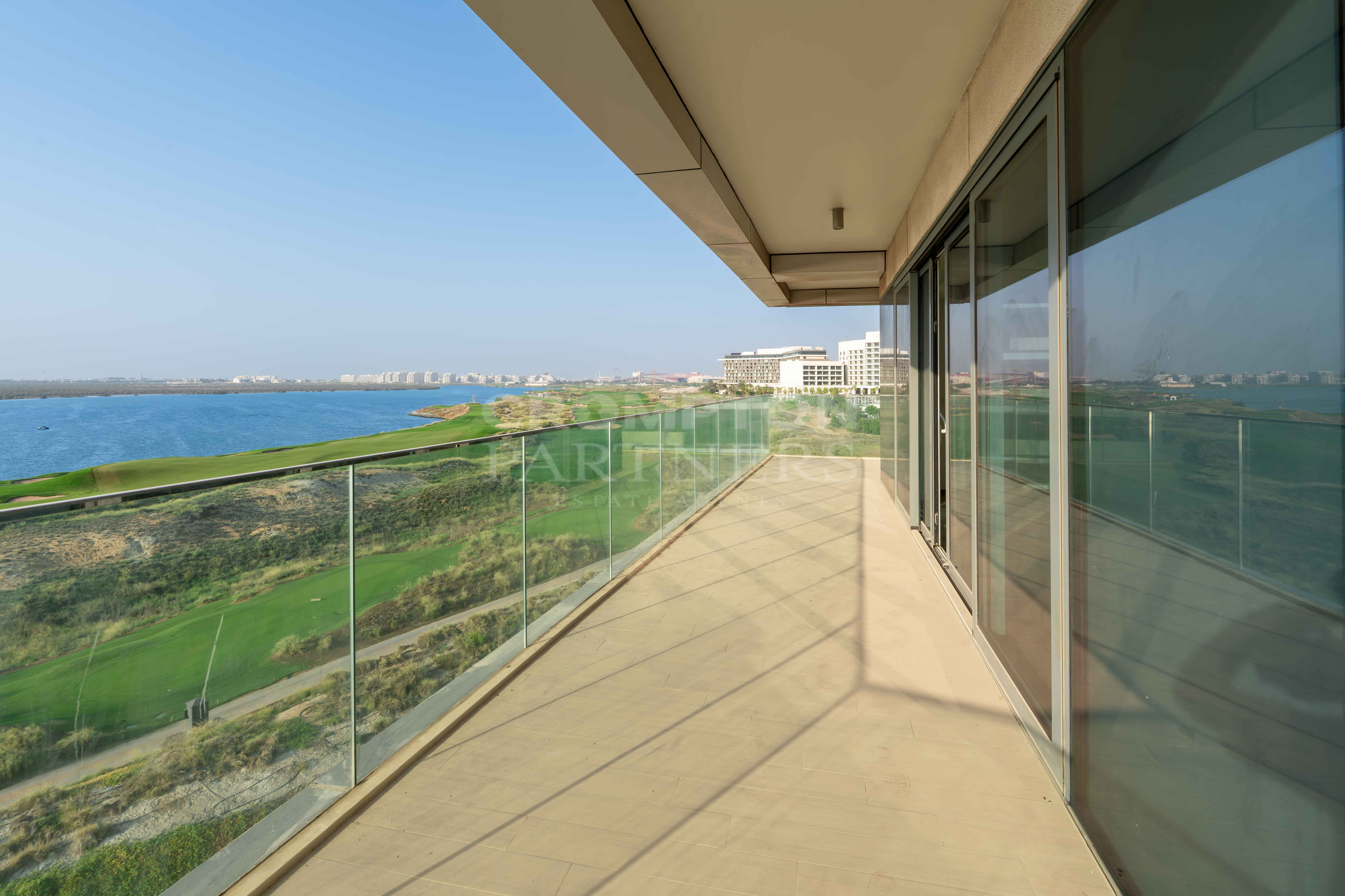 Vacant Now |Spacious |Large Terrace |Beach Access - Photo 2