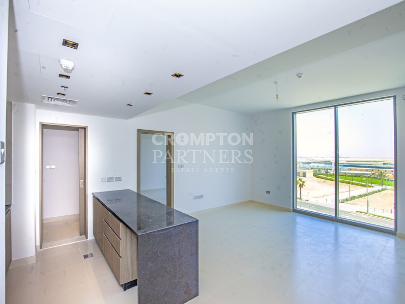 Fancy Living | Amazing Facilities | Balcony - Photo 5